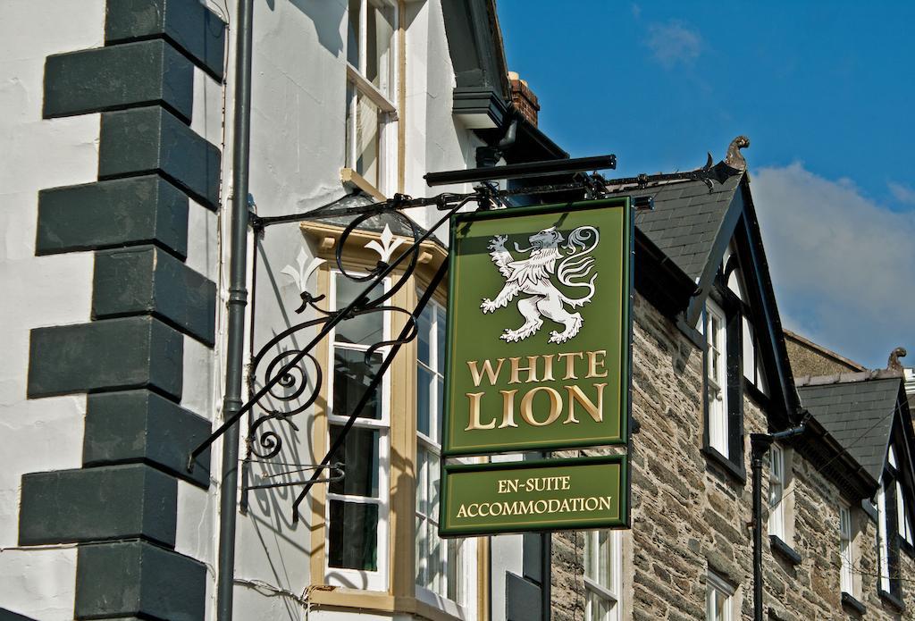 The White Lion Hotel Махінллет Екстер'єр фото